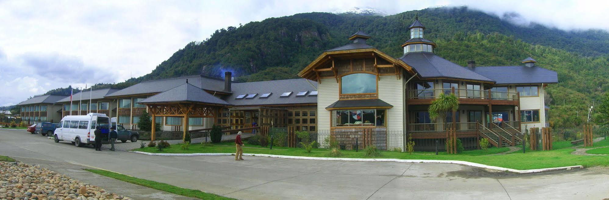 Hotel Loberias Del Sur à Puerto Chacabuco Extérieur photo